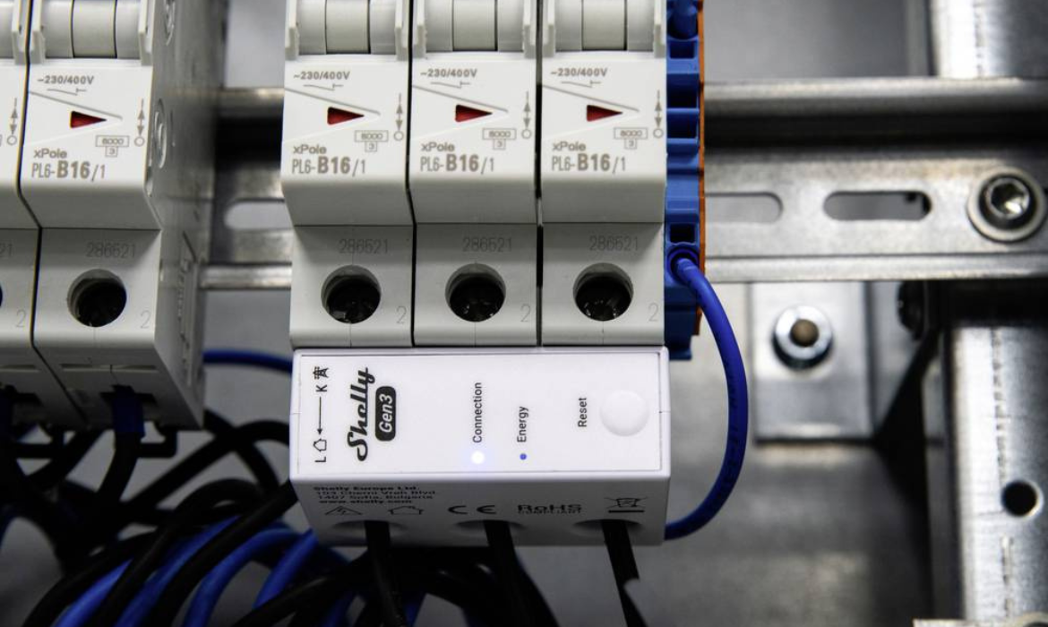 Shelly 3EM-63T Gen3 – monitorowanie zużycia energii w instalacji trójfazowej