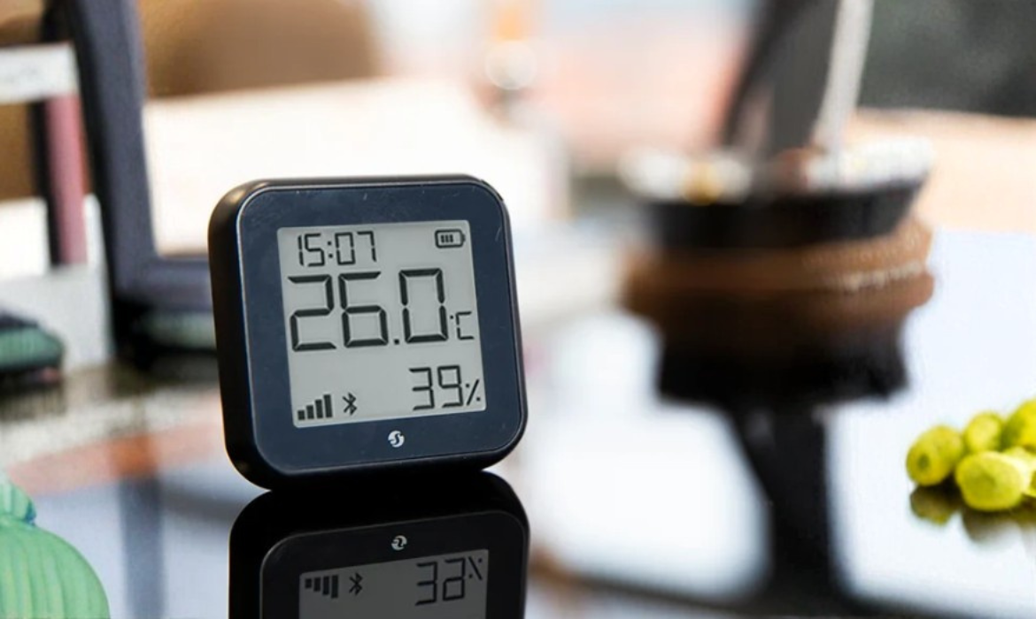 Czujnik shelly czarny do postawienia prosta funkcja mierzenia temperatury