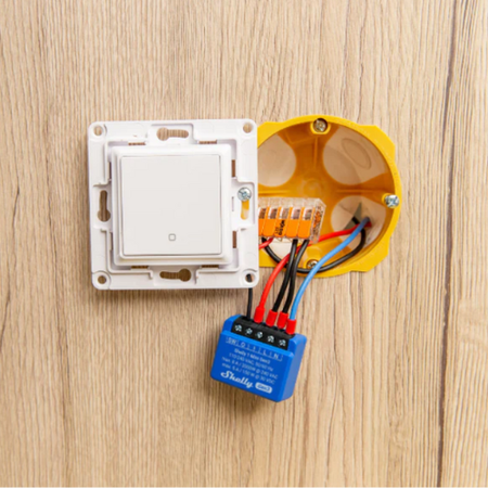 Shelly 1 Mini Gen3 WiFi  inteligentny przekaźnik z suchym stykiem NO